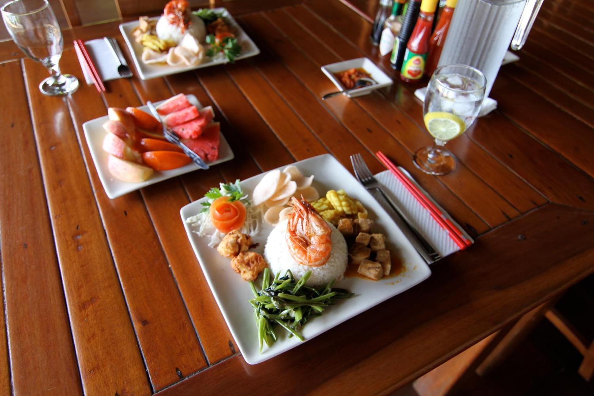 Bunaken Cha Cha Nature Resort Екстер'єр фото